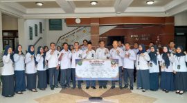 Foto Berasam: Pegawai Pengadilan Agama Probolinggo usai melaksanakan Penandatanganan Pakta Integritas