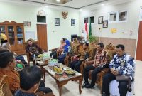 Panitera Pengadilan Agama Probolinggo, Bapak Mohamad Arif Fauzi, S.H.I., M.H. menghadiri Rapat Koordinasi Gabungan Pengadilan Agama se-Korwil Malang dan Besuki.