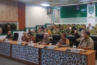 Pj Wali Kota Probolinggo Taufik Kurniawan memimpin Rapat Koordinasi (Rakor) Terpadu Tim Penanganan Konflik Sosial