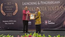 Kota Probolinggo Terima Penghargaan 