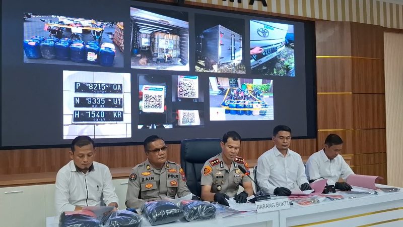 Foto Yang Ditampilkan di Layar Merupakan Barang Bukti yang Didapat