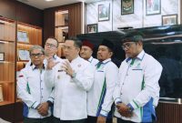 Wali Kota Aminuddin bersama jajaran pengurus GAPEMBI Kota Probolinggo
