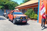 Rombongan kendaraan BPBD Kabupaten Probolinggo berisikan bantuan untuk korban gemba bumi NTT