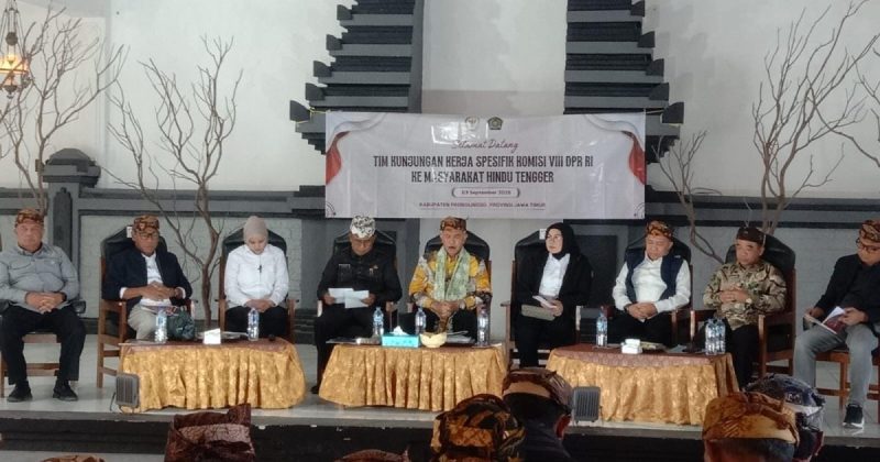 Pelaksanaan kunjungan kerja komisi VIII DPR RI ke komunitas Hindu Tengger