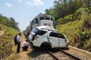 Insiden temperan yang melibatkan KA 239F (Ijen Ekspres) relasi Malang–Ketapang dengan mobil mini bus di petak jalan Tanggul (TGL) – Bangsalsari (BSS), tepatnya di Km 173+060, pada Kamis (17/9) 
