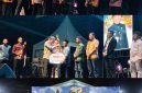 Kelurahan Sumbertaman saat menerima penghargaan  dalam malam grand opening peringatan Hari Jadi Kota Probolinggo ke-667 di Stadion Bayuangga