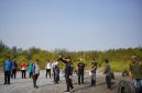 Wali Kota Aminuddin meninjau  Pantai Permata sebagai tempat penyelenggaraan festival mangrove